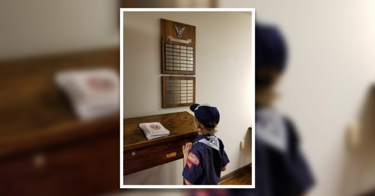 Photo perfectly captures a Cub Scout’s aspirations to become an Eagle Scout
